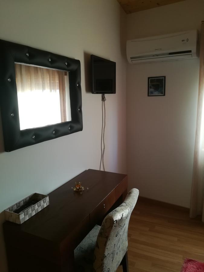 Casa Do Azibo Farm stay Santa Combinha